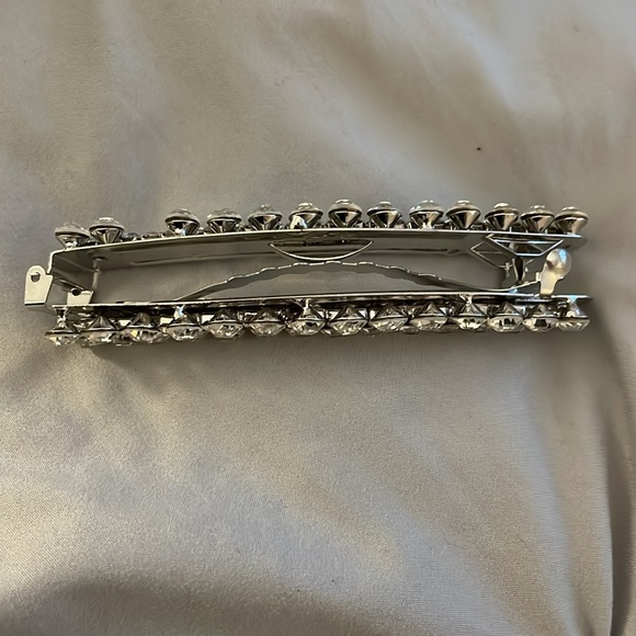 Diamond Studded Hair Clip - Picture 4 of 4